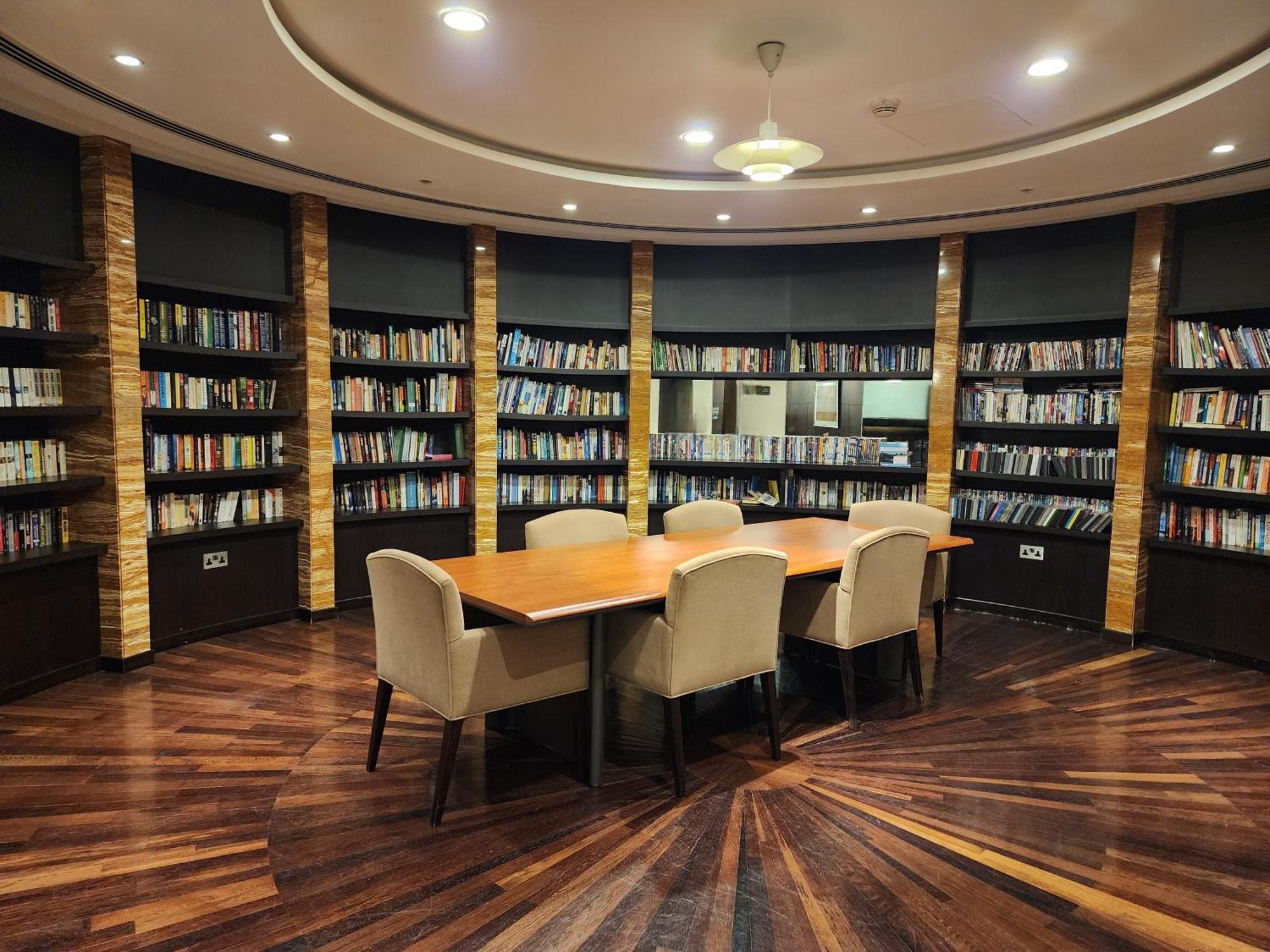 Downtown Oasis, Burj Khalifa Views, Luxury Amenities Διαμέρισμα Ντουμπάι Εξωτερικό φωτογραφία