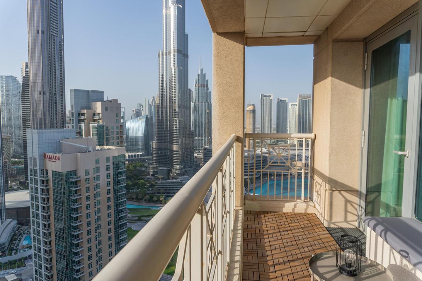 Downtown Oasis, Burj Khalifa Views, Luxury Amenities Διαμέρισμα Ντουμπάι Εξωτερικό φωτογραφία